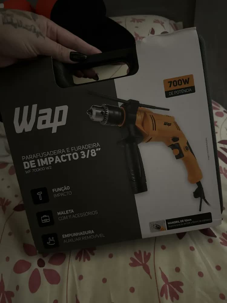 foto de Parafusadeira E Furadeira De Impacto 700w Wap Wf 700k10 W2