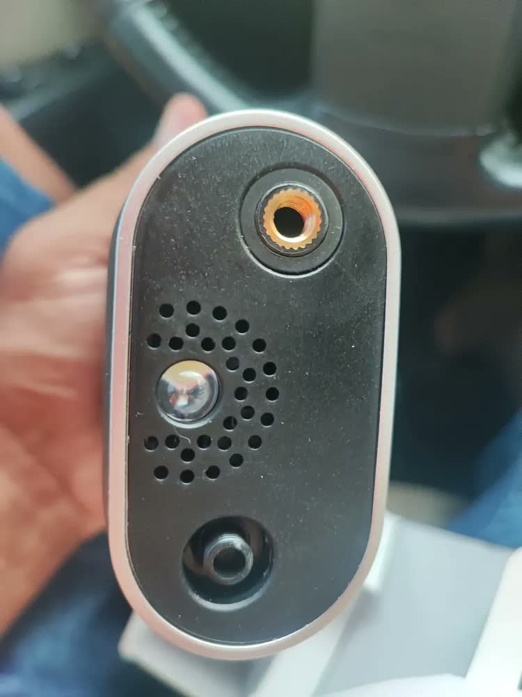 foto de Compressor De Ar Leves Air Pump Auxiliar De Partida Veículos E Powerbank Compacto 18000 Rpm Para Pneus De Portátil