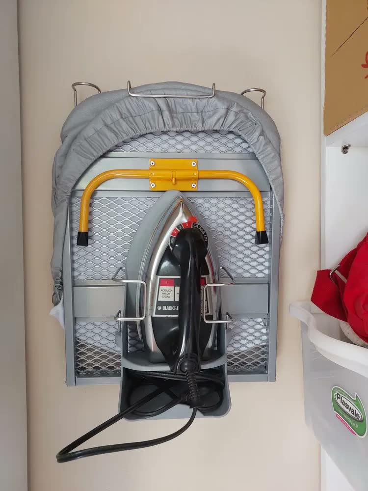 foto de LUMAI Tabua De Passar Roupa Ferro Passadeira Manchester de Mesa Portátil Dobravel com 89cm - Estrutura Premium