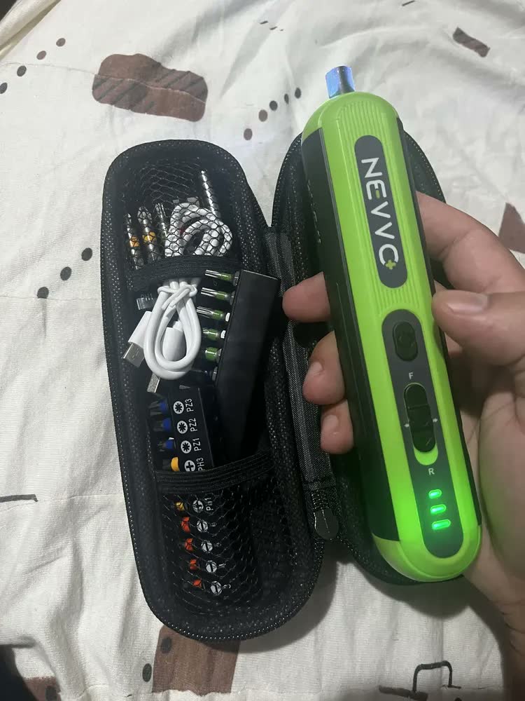 foto de Chave De Fenda Elétrica de Precisão 4v 5n.m Parafusadeira Sem Fio + Bits Curtos E Longos Nevvo
