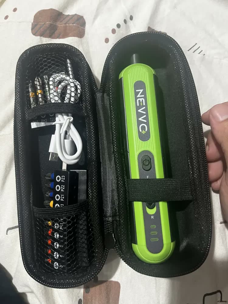 foto de Chave De Fenda Elétrica de Precisão 4v 5n.m Parafusadeira Sem Fio + Bits Curtos E Longos Nevvo