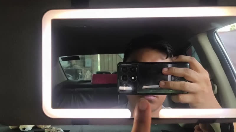 foto de Espelho de Maquiagem LED Retangular para Carro, com 3 Luzes e Base Preta USB-C