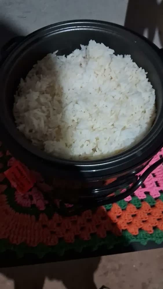 foto de Panela de Arroz Elétrica Itatiaia de 1 L para 5 Xícaras