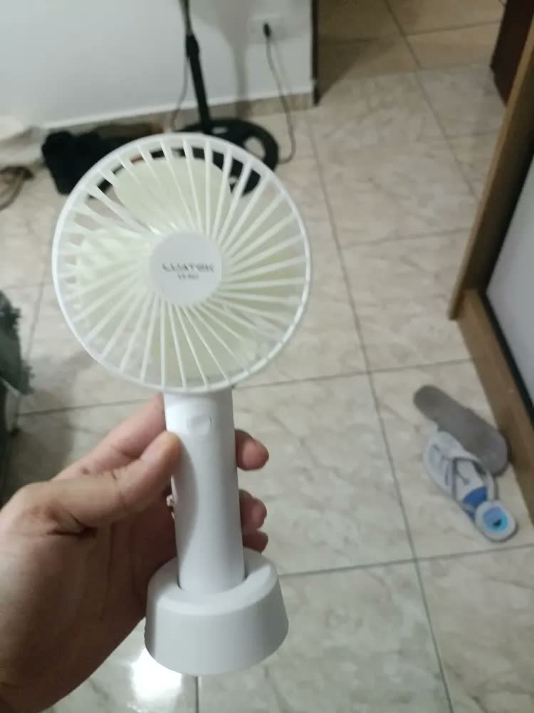 foto de Mini Ventilador De Mão Portátil Skin Care Recarregável Usb Forte Silencioso 3 Velocidades Ventinho Skin Care Mesa Viagem Escritório Salão Trabalho Academia Menopausa Maquiagem Pequeno Branco