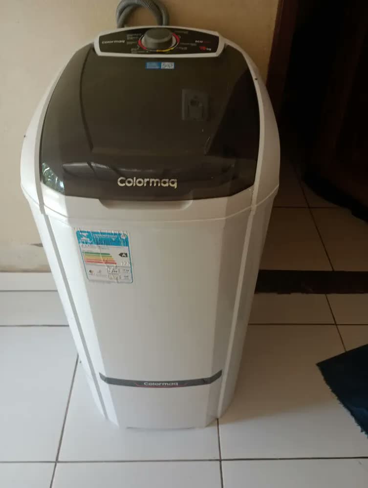foto de Tanquinho Colormaq 15kg Prateado