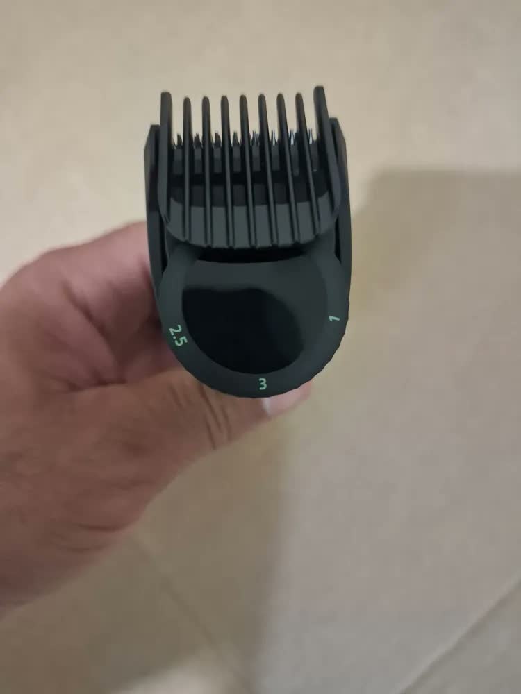 foto de Aparador De Pelos Philips Multigroom 9 Em 1 Mg3927/15 Bivolt