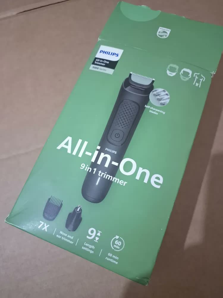 foto de Aparador De Pelos Philips Multigroom 9 Em 1 Mg3927/15 Bivolt