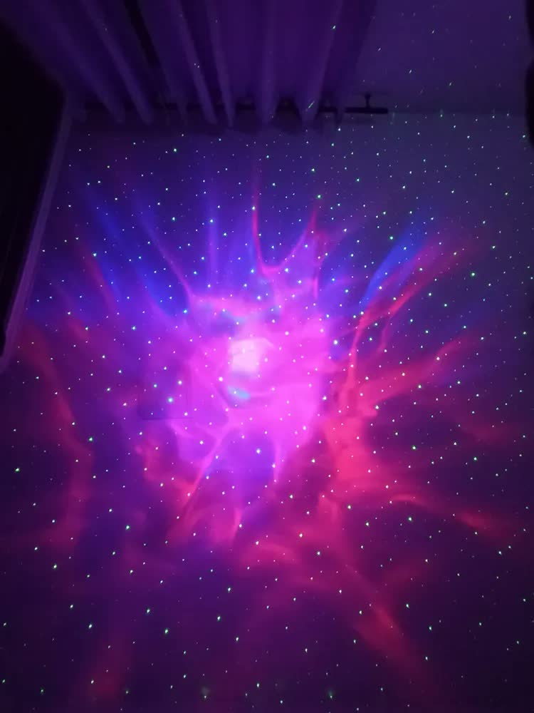 foto de Luminária Astronauta Projetor Led Infantil Galáxia Estrela Branco Robo Robozinho Luz Colorida Céu Teto Abajur De Mesa Cupula Decorativa Para Quarto Rgb Noturna Bivolt Portatil Lua Art Light