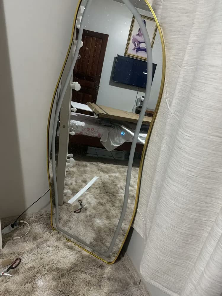 foto de Espelho 170x70 Led Loja Grande Corpo Inteiro Moldura Bivolt Moldura Preto