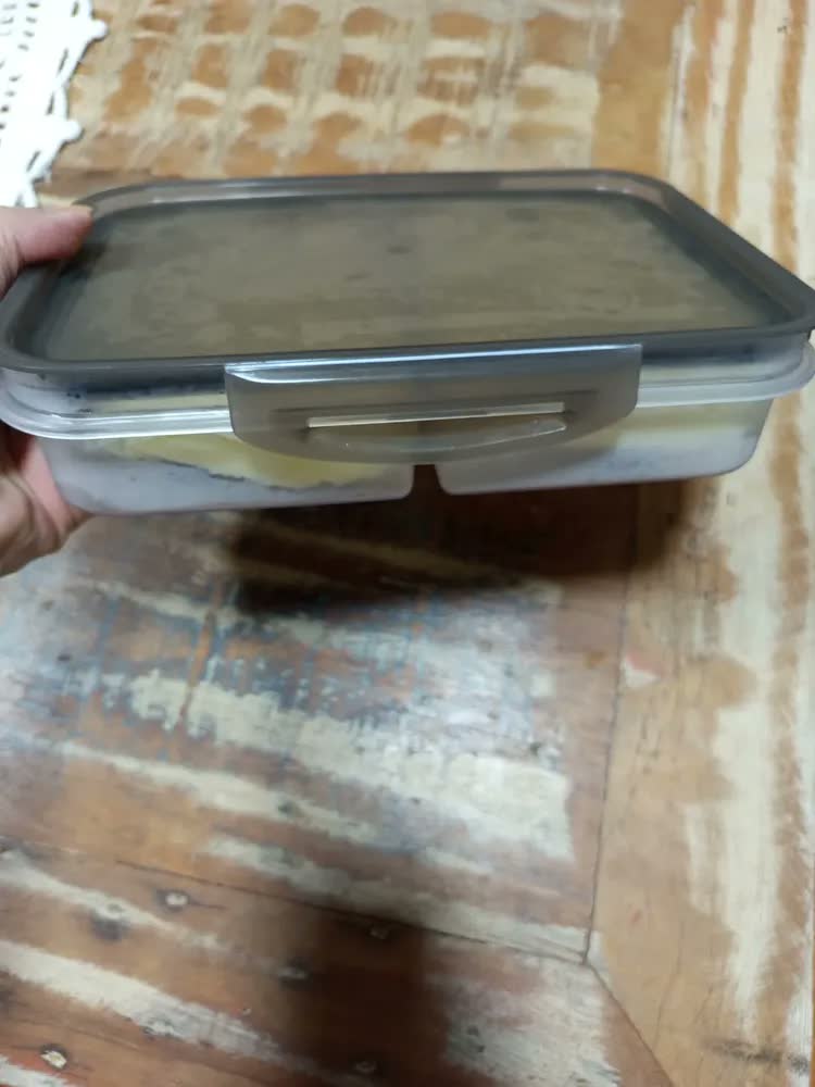 foto de Porta Frios Hermético 2 Divisões Organizador Geladeira Bpa Free Acrílico Transparente Fumê