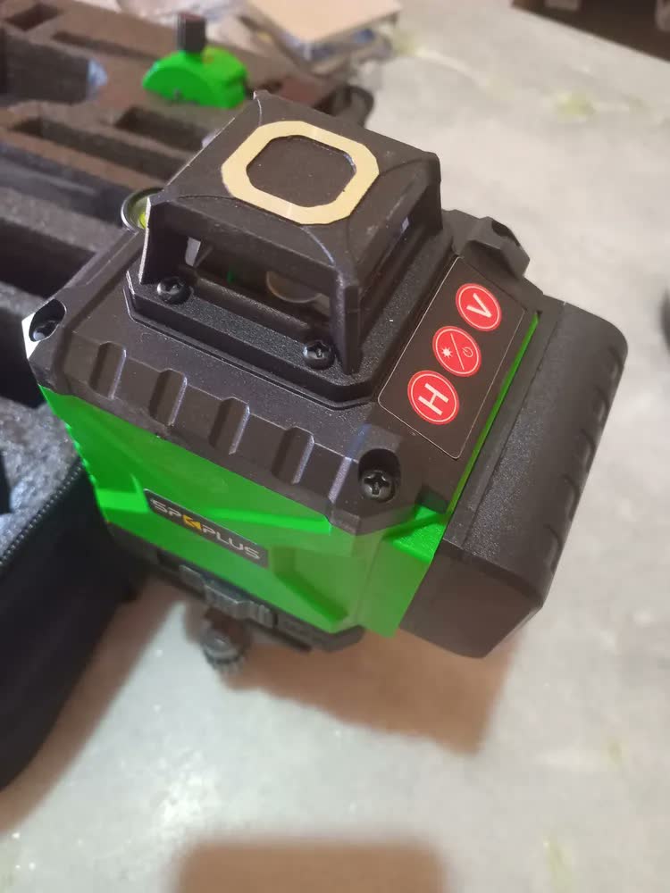 foto de Nível Á Laser 16 Linhas Verde 360° Recarregavel Profissional Prumo Autonivelante Com 1M Tripé E 2 Baterias -JOYDOT