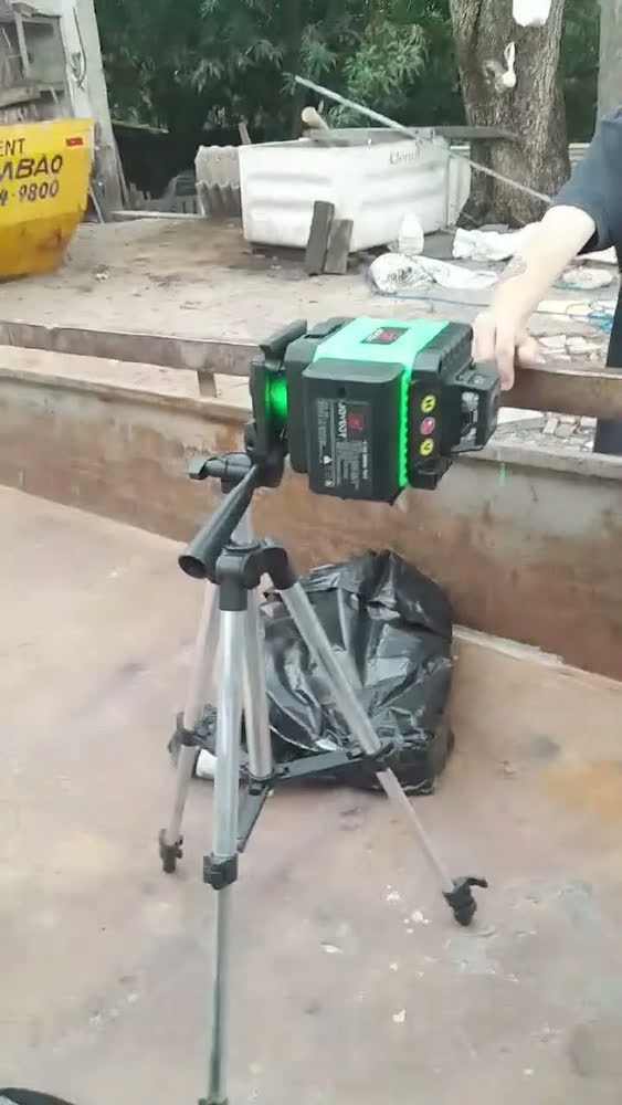 foto de Nível Á Laser 16 Linhas Verde 360° Recarregavel Profissional Prumo Autonivelante Com 1M Tripé E 2 Baterias -JOYDOT