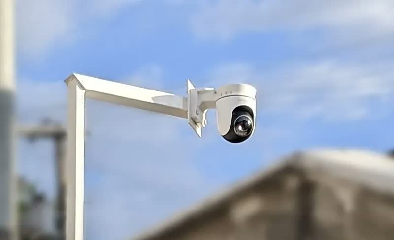 foto de Mercusys MC510 Câmera de Segurança Wi-Fi Externa 2K 3MP, Rotação 360°, Visão Noturna Colorida, Detecção de Pessoas e Rastreamento de Movimento, IP65, Áudio Bidirecional, Alexa e MicroSD até 512 GB