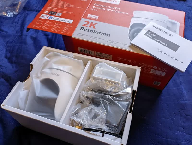 foto de Mercusys MC510 Câmera de Segurança Wi-Fi Externa 2K 3MP, Rotação 360°, Visão Noturna Colorida, Detecção de Pessoas e Rastreamento de Movimento, IP65, Áudio Bidirecional, Alexa e MicroSD até 512 GB