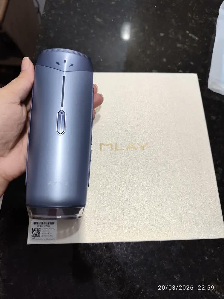 foto de Depilador A Laser 14J Maquina De Depilação Mlay T18 com Resfriamento Ice Para Mulheres e Homens