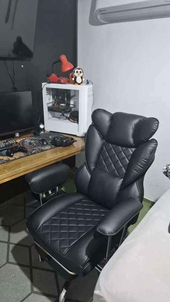 foto de Cadeira De Escritorio Poltrona Luxemburgo Gamer Ergonômica Couro Sintético Tecnológica Com Molas Ensacadas Reclinável Suporte Lombar Apoio De Pés E Braços Macio Resistente Suporta 200kg Luvinco