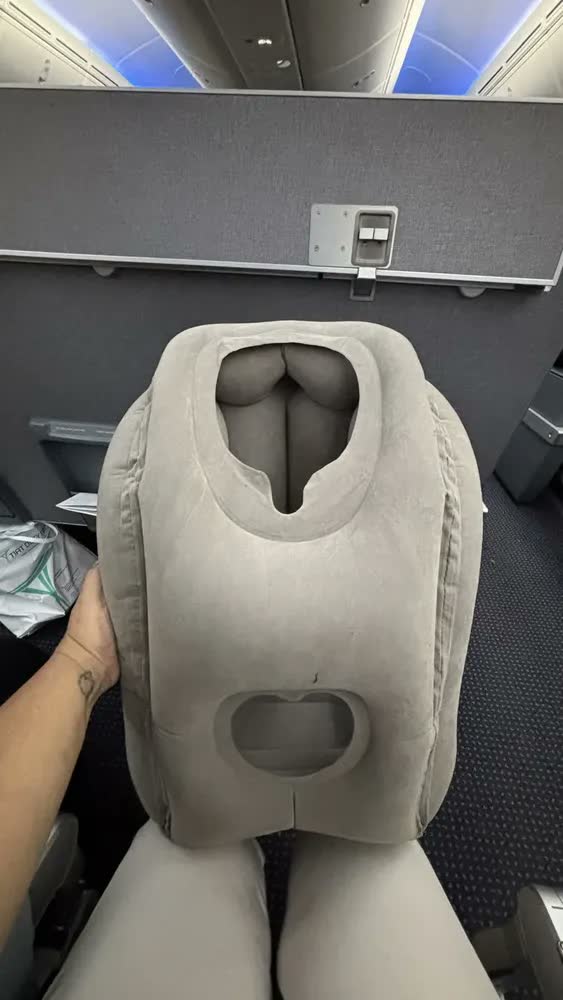 foto de Travesseiro De Pescoço Cervical Inflável Viagem Avião Trem