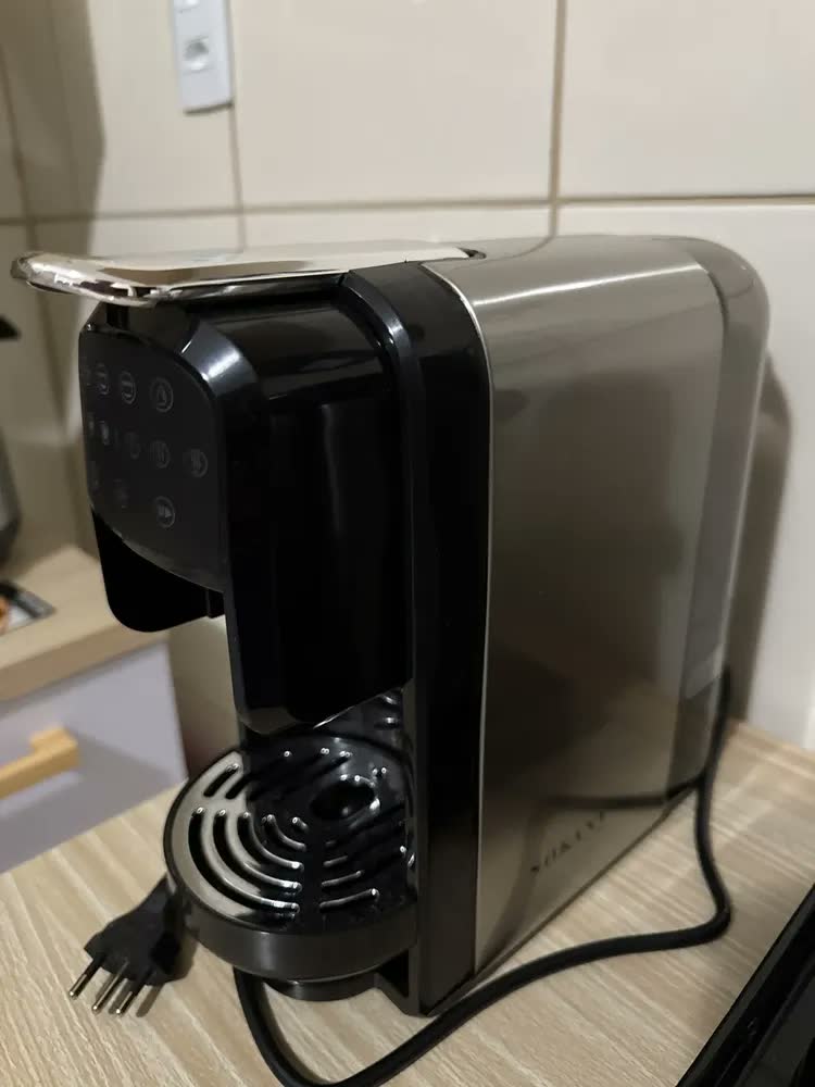 foto de Cafeteira Elétrica Multibebidas Automática 3 Em 1 Capsulas Sokany SK-76 Cor Preto