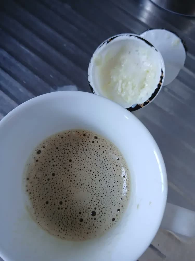 foto de Cafeteira Elétrica Multibebidas Automática 3 Em 1 Capsulas Sokany SK-76 Cor Preto