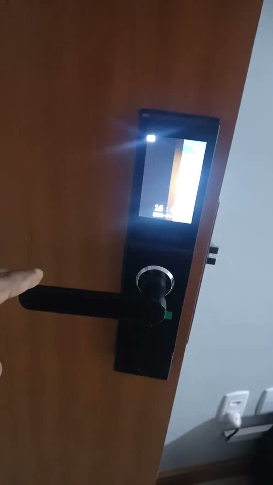 foto de Fechadura Eletronica Digital Biometria Com Câmera+wi-fi Tuya,senhas Únicas Remotas E Desbloqueio Nfc Para Apartamentos, Hotéis E Residências
