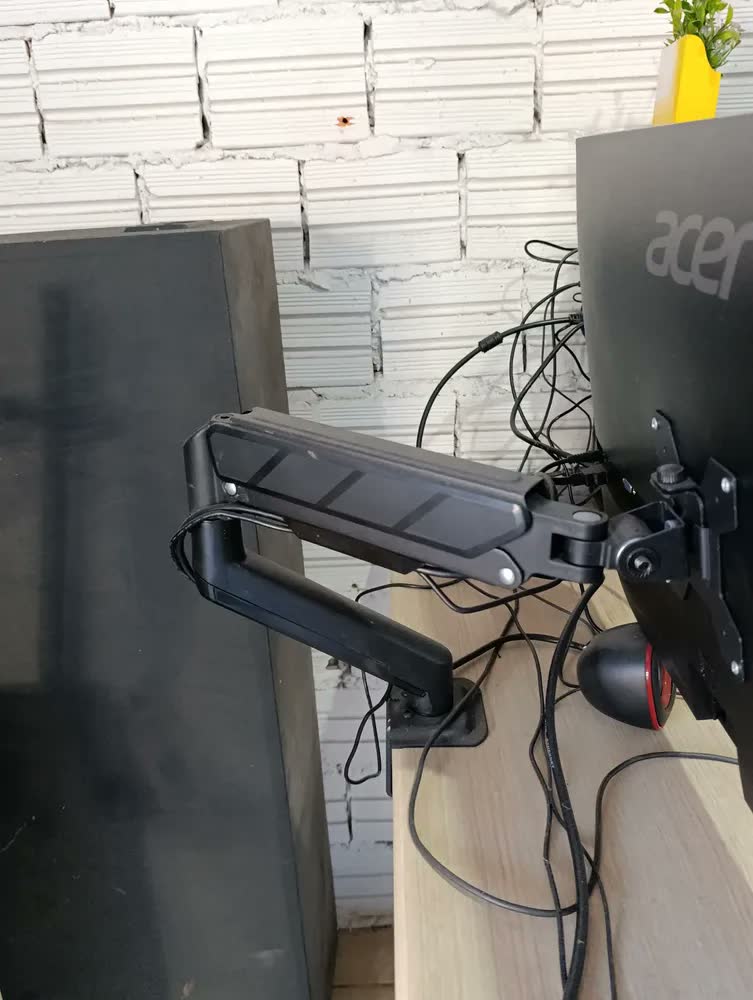 foto de Suporte De Mesa Para Monitor Tv 13 A 32 ARGX Suportes Preto