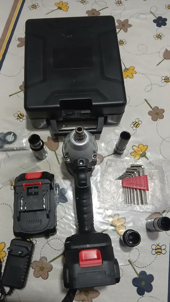 foto de Kit Chave De Impacto 21v 320nm Brushless Sem Escova Parafusadeira Ferramentas 2 Bateria Eletrica Bivolt Com Acessorios Carregador Maleta Portatil