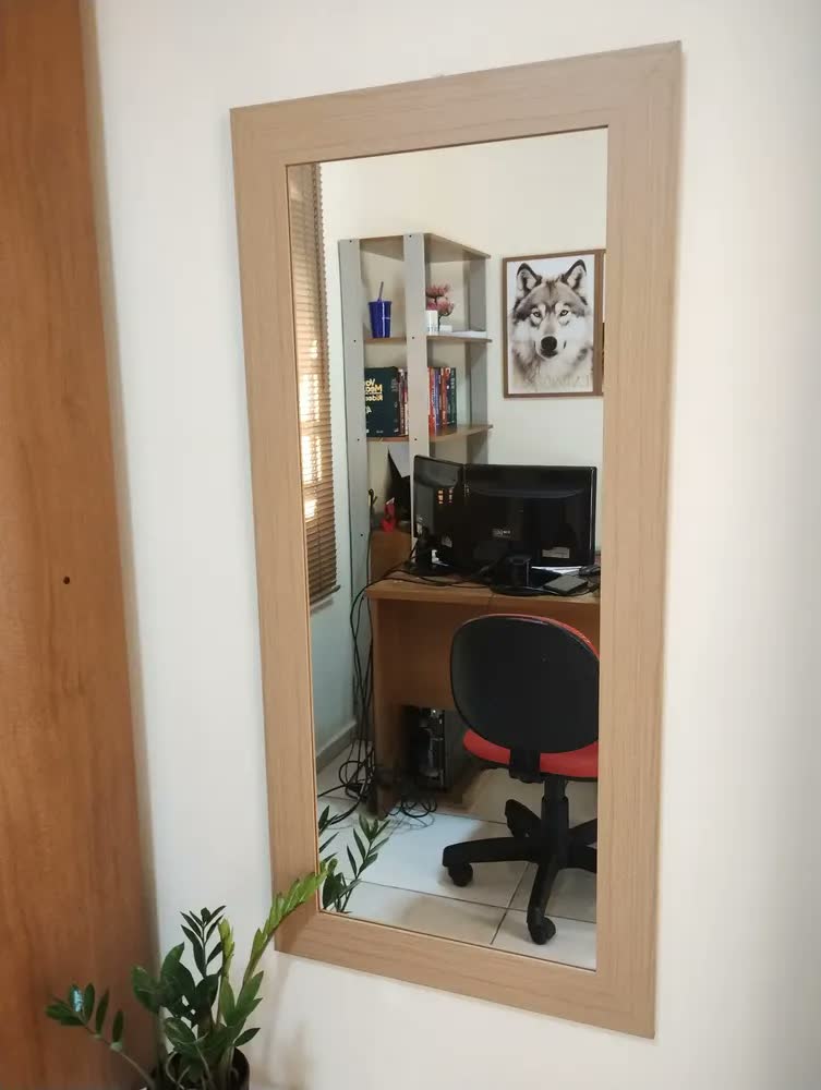 foto de Espelho Retangular Grande Triax Com Moldura Clássica Moldura Branco