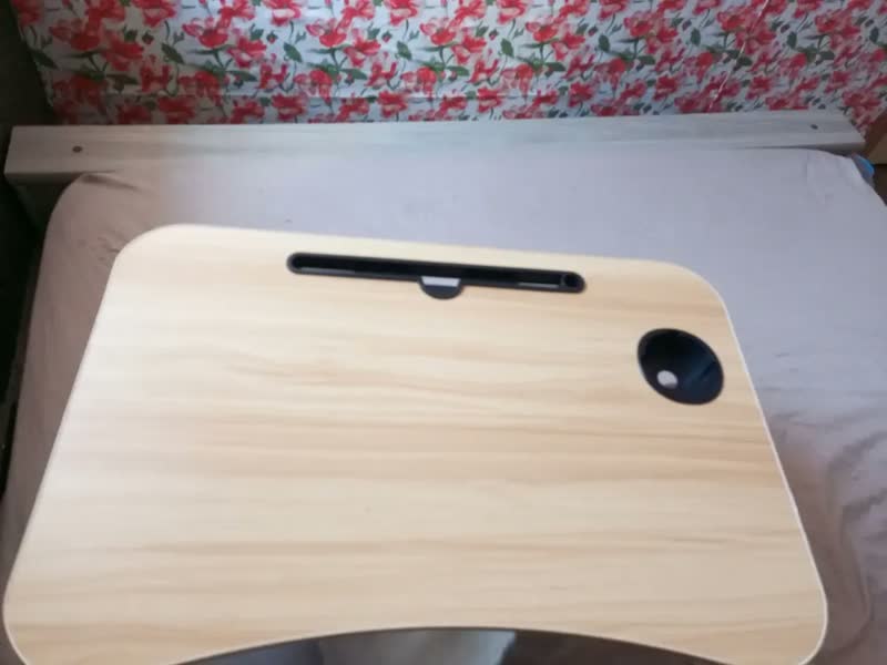 foto de Mesa Dobrável Portátil P/ Notebook Home Office Cama Refeição Madeira Mdf Decorales Cor Preto