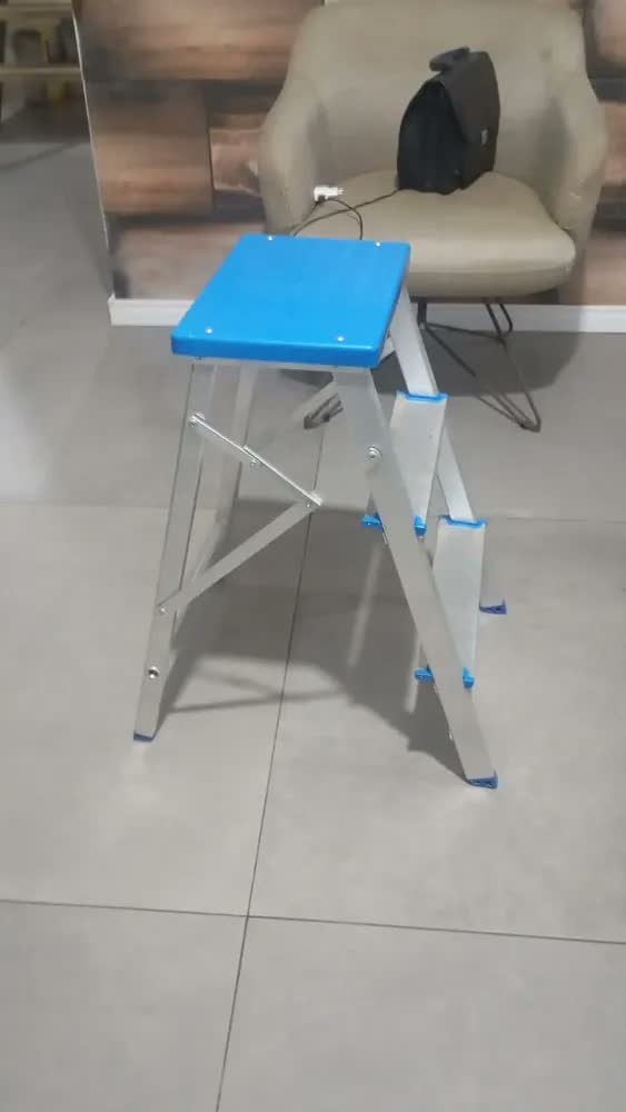 foto de Escada Banqueta Alumínio 3 Degraus 35x63cm 120kg Resistente Alumínio
