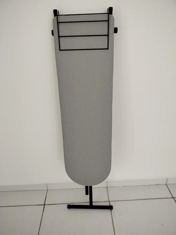 foto de Mesa Tabua De Passar Roupa Slim Dobrável Reforçada Passadera Cor Branca Liso