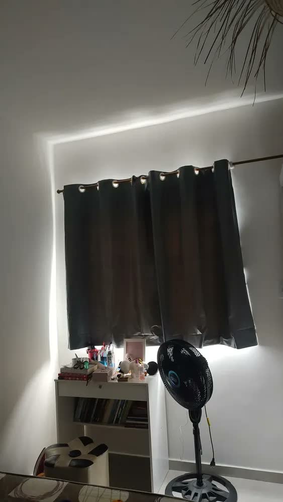 foto de Cortina Blackout Pvc 2,80m X 1,6m Corta Luz Janela Quarto E Sala Cinza - Camaria Enxovais