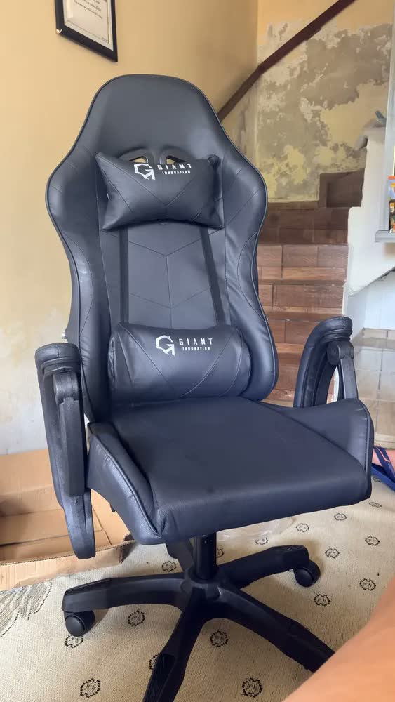 foto de Cadeira de Escritório Gamer Giant Innovation Ergonômica com Apoio de Braços Ajustável