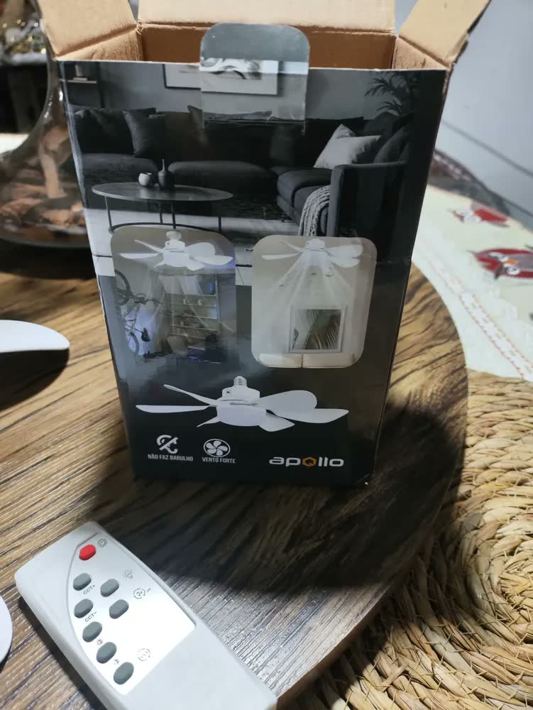 foto de Ventilador Teto Com Luz Polo Uk Mini Ventilador 60w Com A Estrutura Branco 42 Cm Branco Plástico 50 Hz X 60 Hz