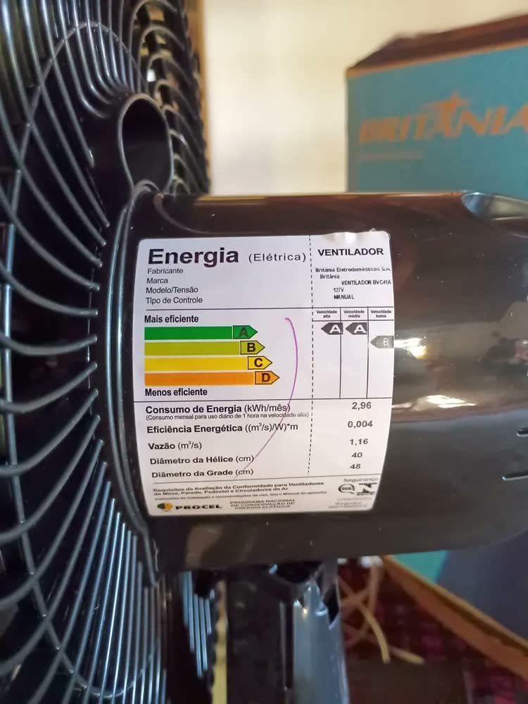 foto de Ventilador de Coluna Britânia 6 Pás de 40cm 160W BVC41A