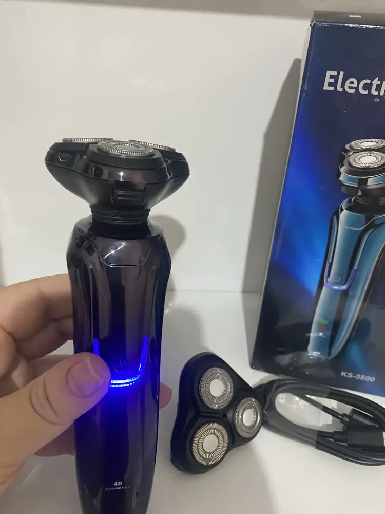foto de Barbeador Elétrico Ipx7 À Prova D'água Recarregável Usb - Rotativo 4d Flutuante, Auto Afiável, Bivolt