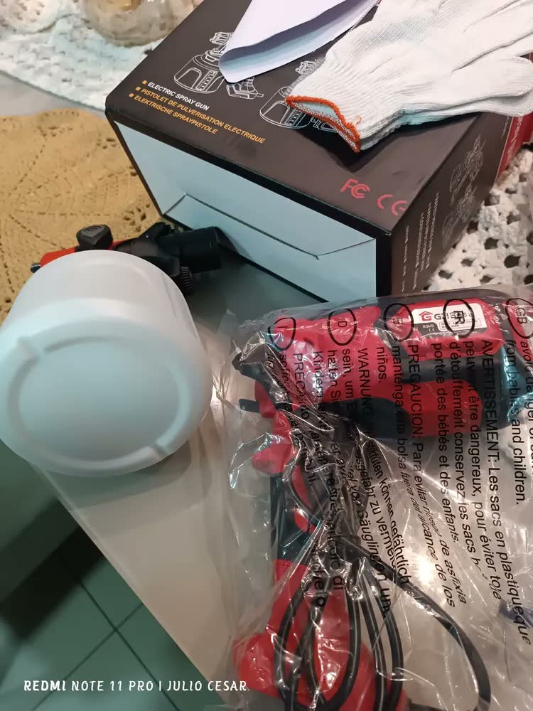 foto de Pistola de pulverização elétrica para pintura pulverizador GM Bear PF159P127 do 1.4L cor vermelho e preto 850W