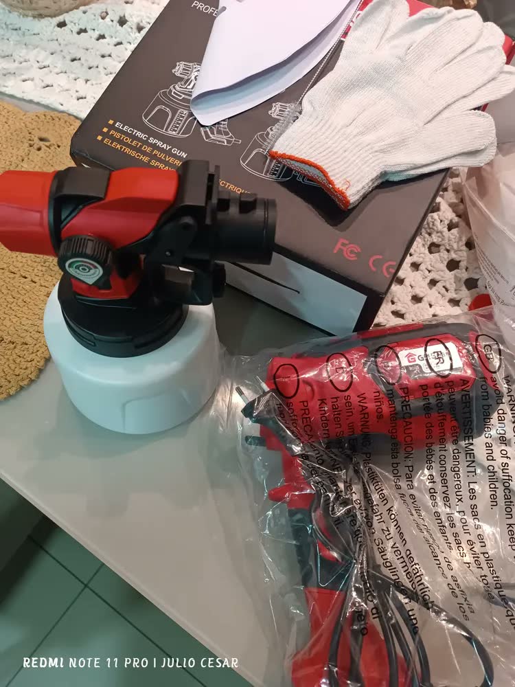 foto de Pistola de pulverização elétrica para pintura pulverizador GM Bear PF159P127 do 1.4L cor vermelho e preto 850W