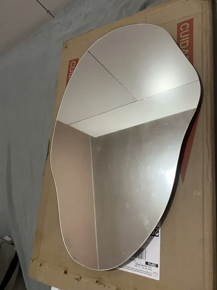 foto de Espelho Decorativo Orgânico Led Quente De Parede Corpo Inteiro Madri Demoglass Led Quente - A 60 X L 40