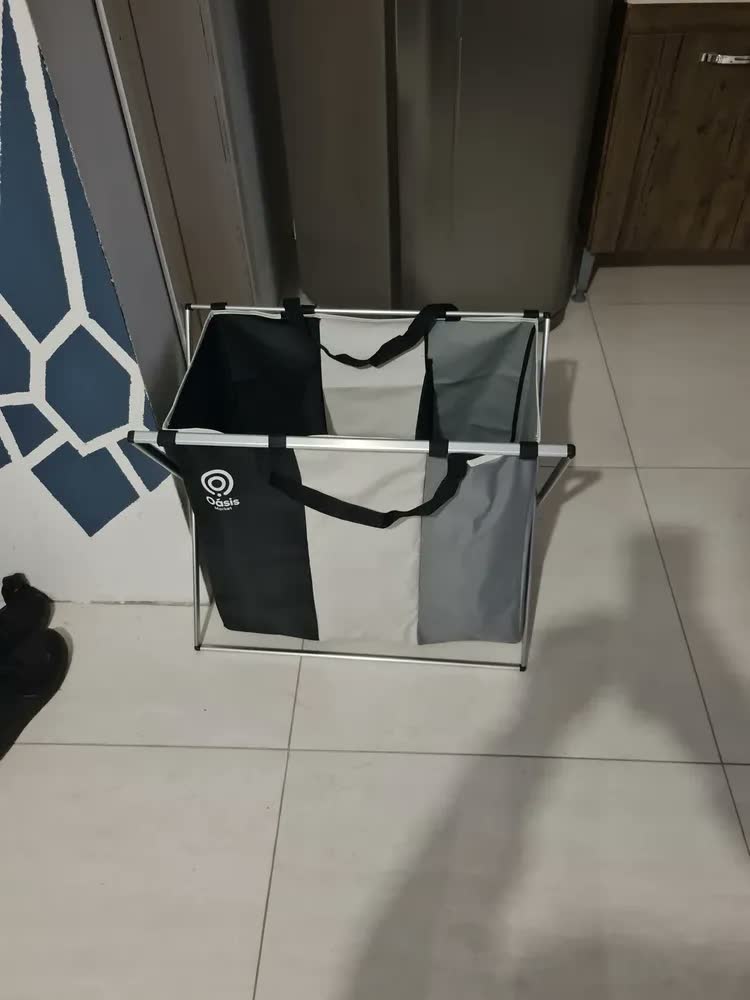 foto de Cesto de Roupa Suja 3 em 1 Dobrável, Retangular com Listras