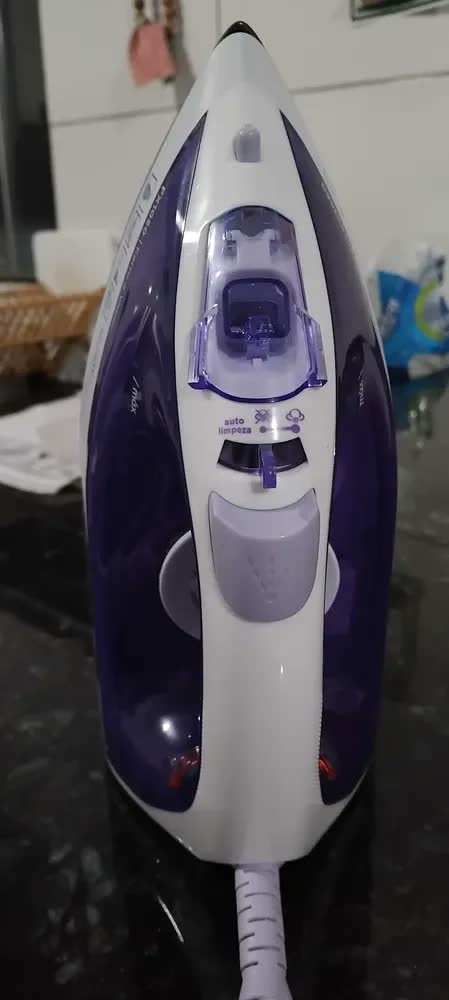 foto de Ferro De Passar Roupa À Seco Ou Vapor Black Decker Fx1050 110v