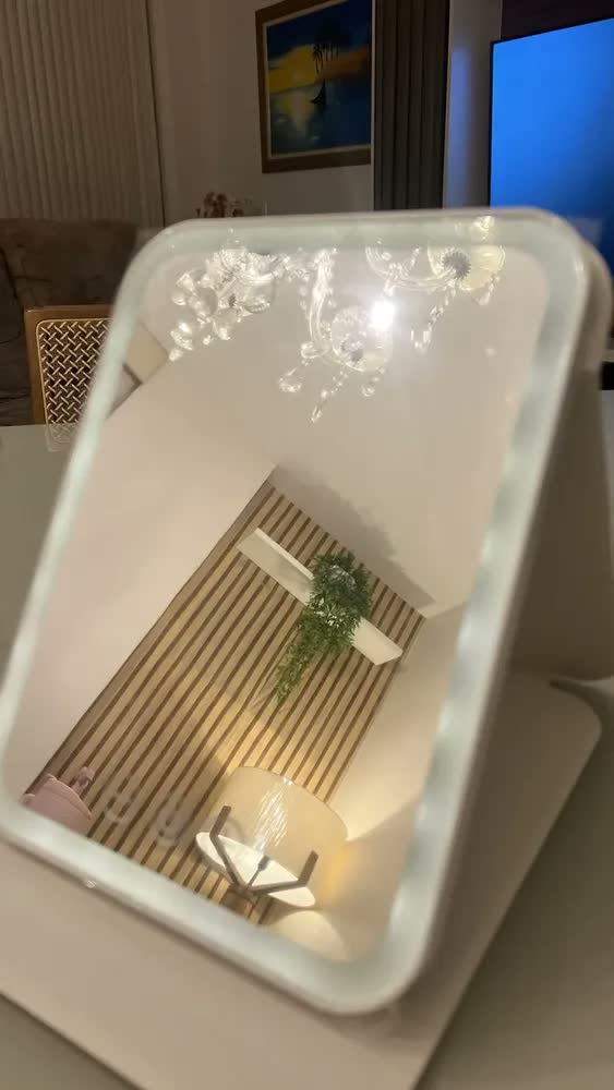 foto de Espelho LED Maquiagem Solena Bella USB-C Recarregável Portátil 3 Luzes Mesa