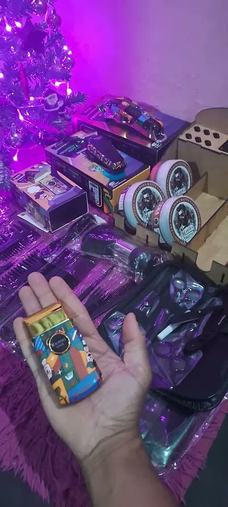 foto de Kit Máquinas De Cortar Cabelo Profissional Com Tesouras E Acessórios Para Barbeiro Jl Eletro