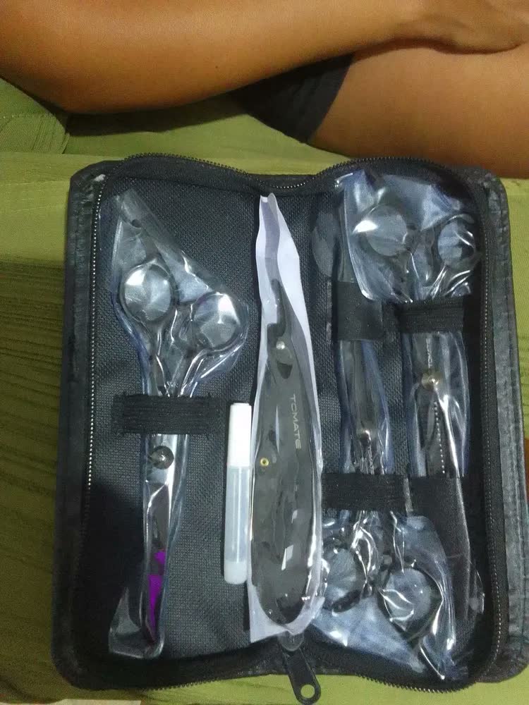 foto de Kit Máquinas De Cortar Cabelo Profissional Com Tesouras E Acessórios Para Barbeiro Jl Eletro