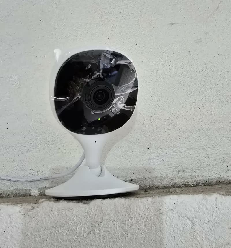 foto de Câmera de segurança Intelbras Imx C com resolução 2MP - branco