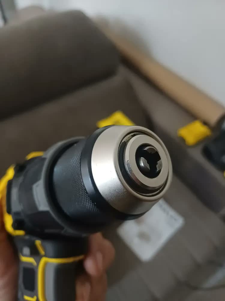 foto de Combo Furadeira Parafusadeira De Impacto 20v Sbd - Stanley Amarelo/preto