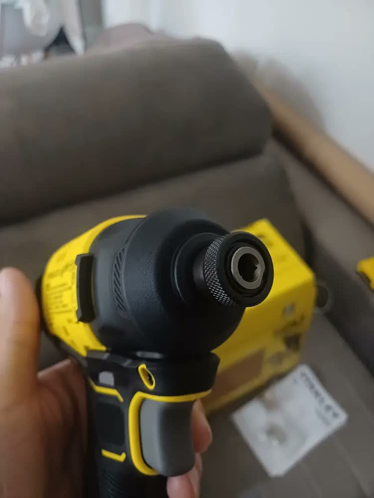 foto de Combo Furadeira Parafusadeira De Impacto 20v Sbd - Stanley Amarelo/preto