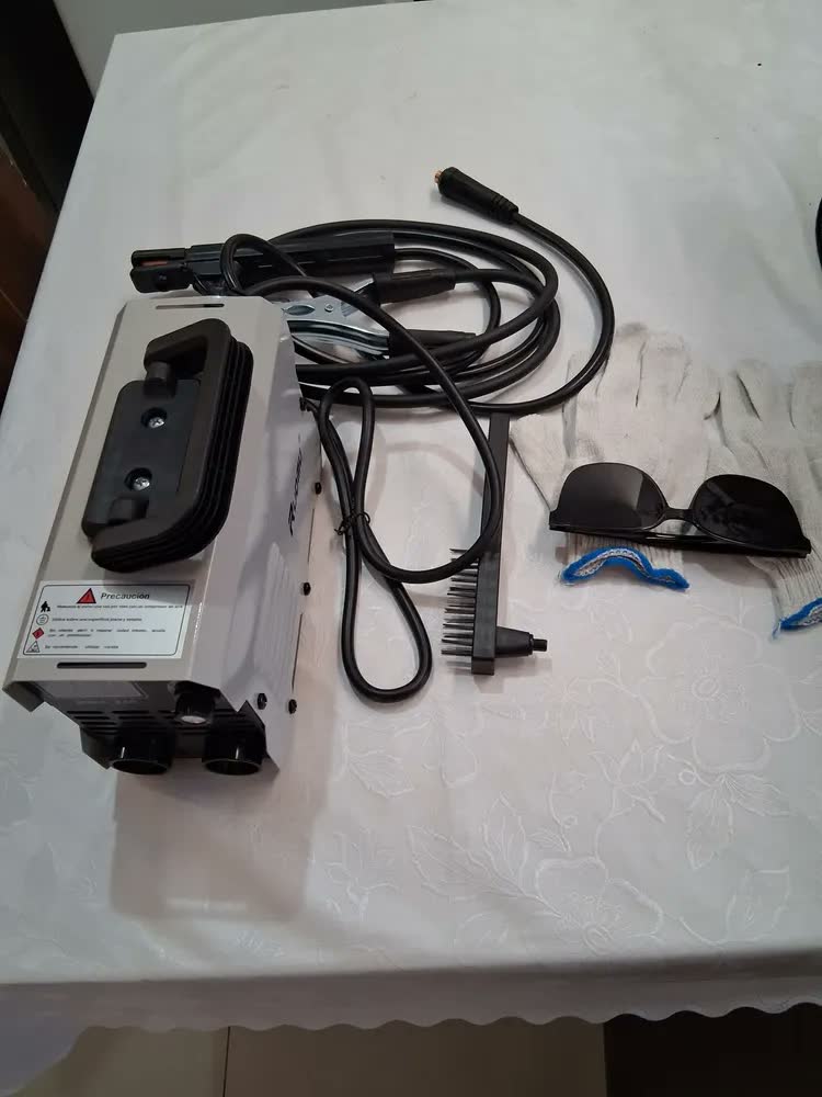 foto de Máquina De Solda Inversora MMA 250A Sem Gás