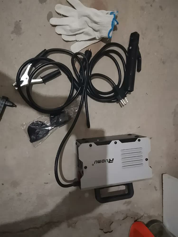 foto de Máquina De Solda Inversora MMA 250A Sem Gás
