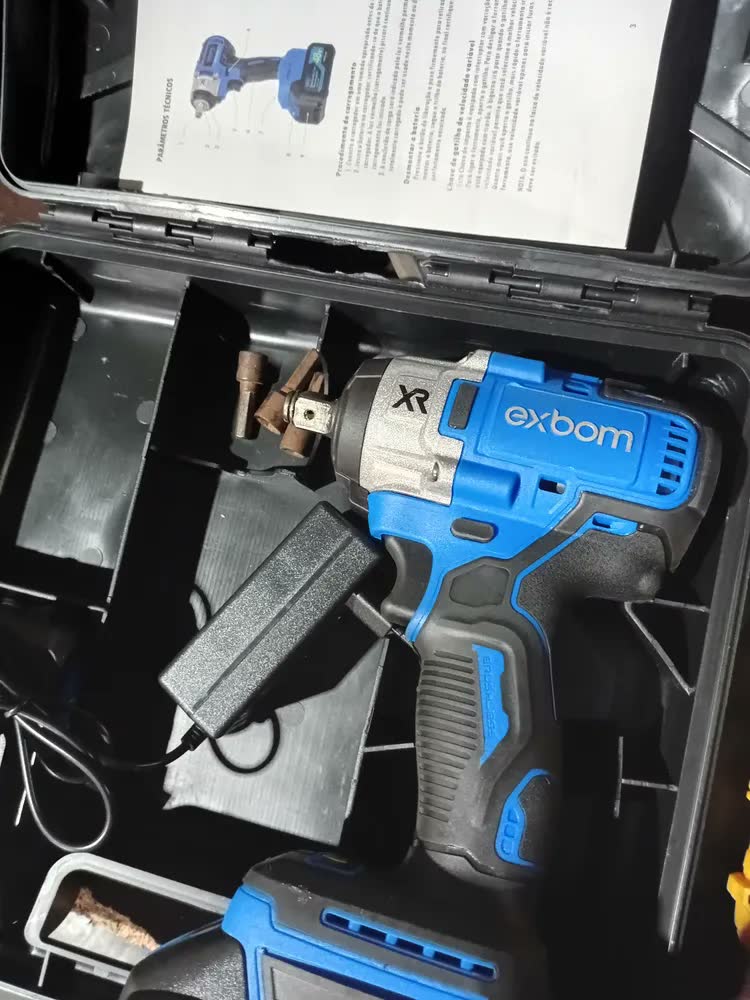 foto de Chave De Impacto Parafusadeira Furadeira Bateria Recarregável Azul 2000mah + Kit De Soquetes De Impacto MQL-CI6480 Exbom 50 Hz/60 Hz