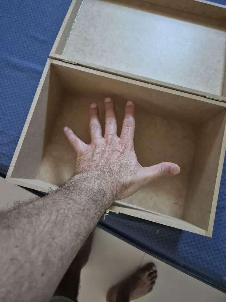 foto de Caixa Mdf Com Dobradiça Grande 30x20x10 Rápido Cru